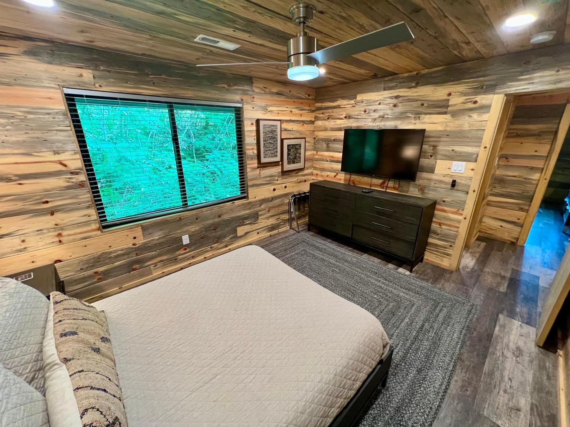 Experience Luxury At Smoky Mountain Hideaway, Just 5 Miles From Downtown Gatlinburg Βίλα Εξωτερικό φωτογραφία